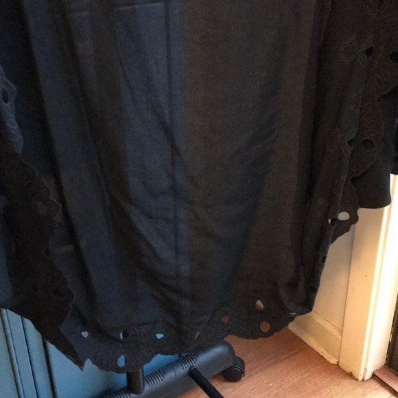 Black Lightweight Coverup / Jacket 🍀 - Picture 2 of 8